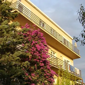Dora 3*, Rovanjska Kroatië